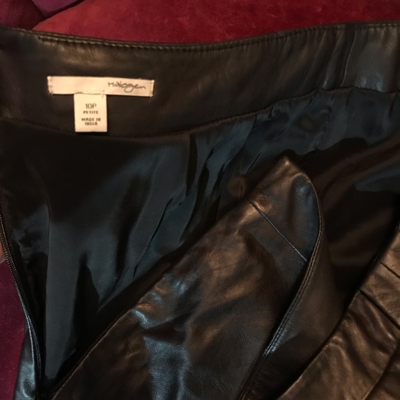 Halogen 100% Genuine Leather Mini Skirt w/ pockets - Picture 3 of 6